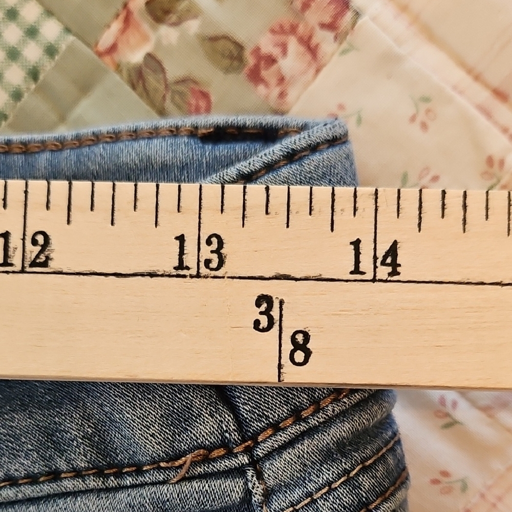 1822 'Butter' Denim Mid-Rise Skinny Jeans- Size 8 - Picture 4 of 8
